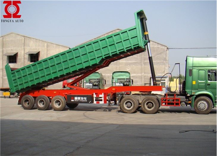 Dumper trailer bagpå