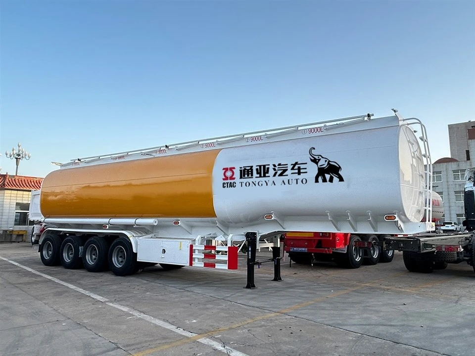 4-akslet 54000 liter brændstoftanker sættevogn