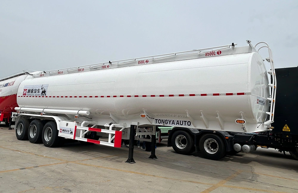 3 Axle Oil Tanker Semi Trailer til salg