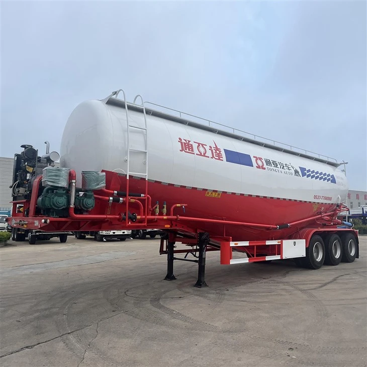 Pulvertank trailer